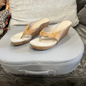 DONALD PLINER CORK SANDALS